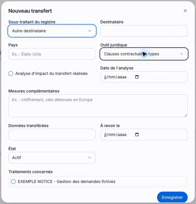 Capture 17 Formulaire Nouveau transfert : destinataire, pays, outil juridique, analyse, mesures et traitements concernés.