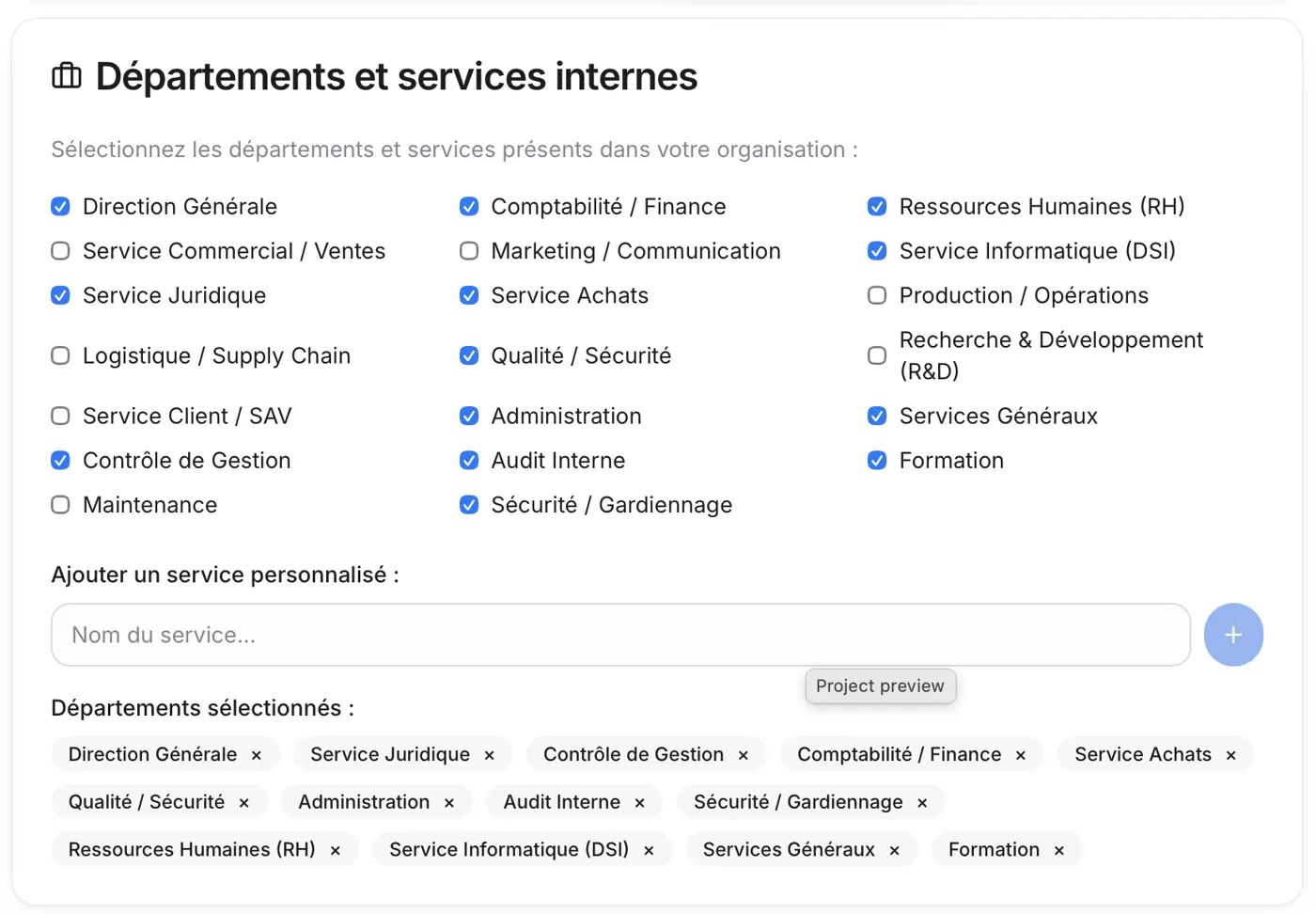 Le bloc Départements et services internes : cases à cocher, service personnalisé et départements sélectionnés.