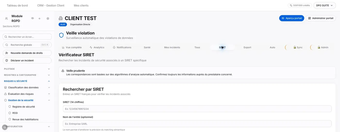 Formulaire Rechercher par SIRET : le numéro à 14 chiffres et le nom facultatif sont laissés vides. Les textes grisés sont des exemples de saisie.